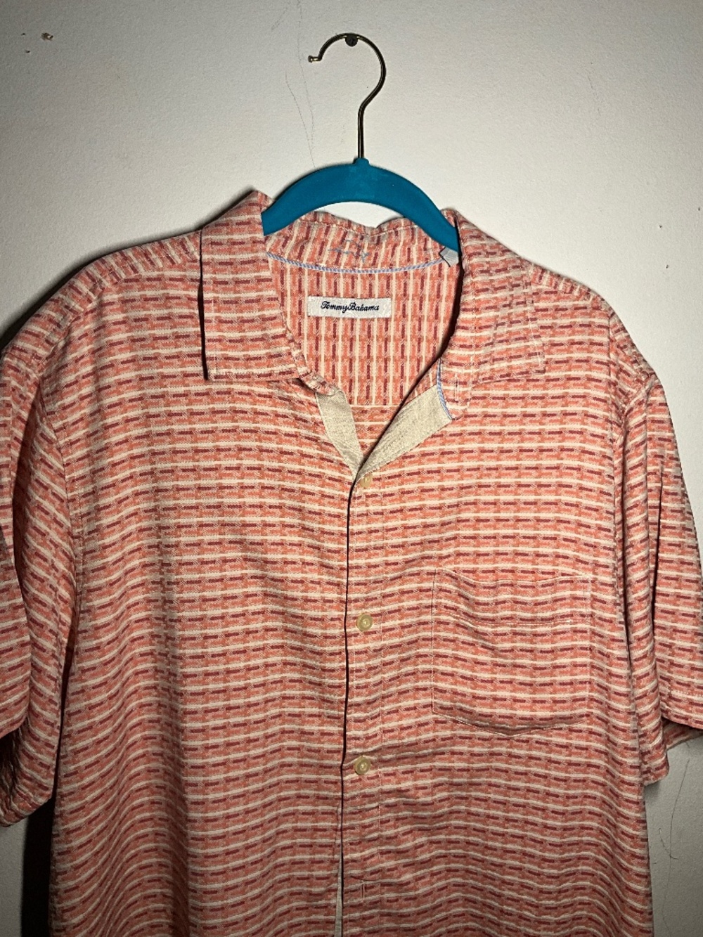Tommy Bahama Casual button down shirt size L